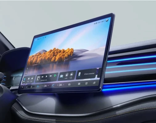 15,6" obrotowy ekran